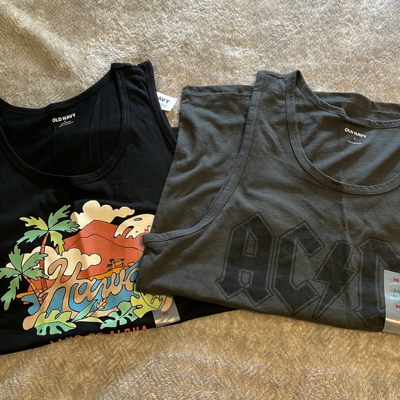 Set of Size Medium Old Navy Tank Tops - Picture 1 of 4